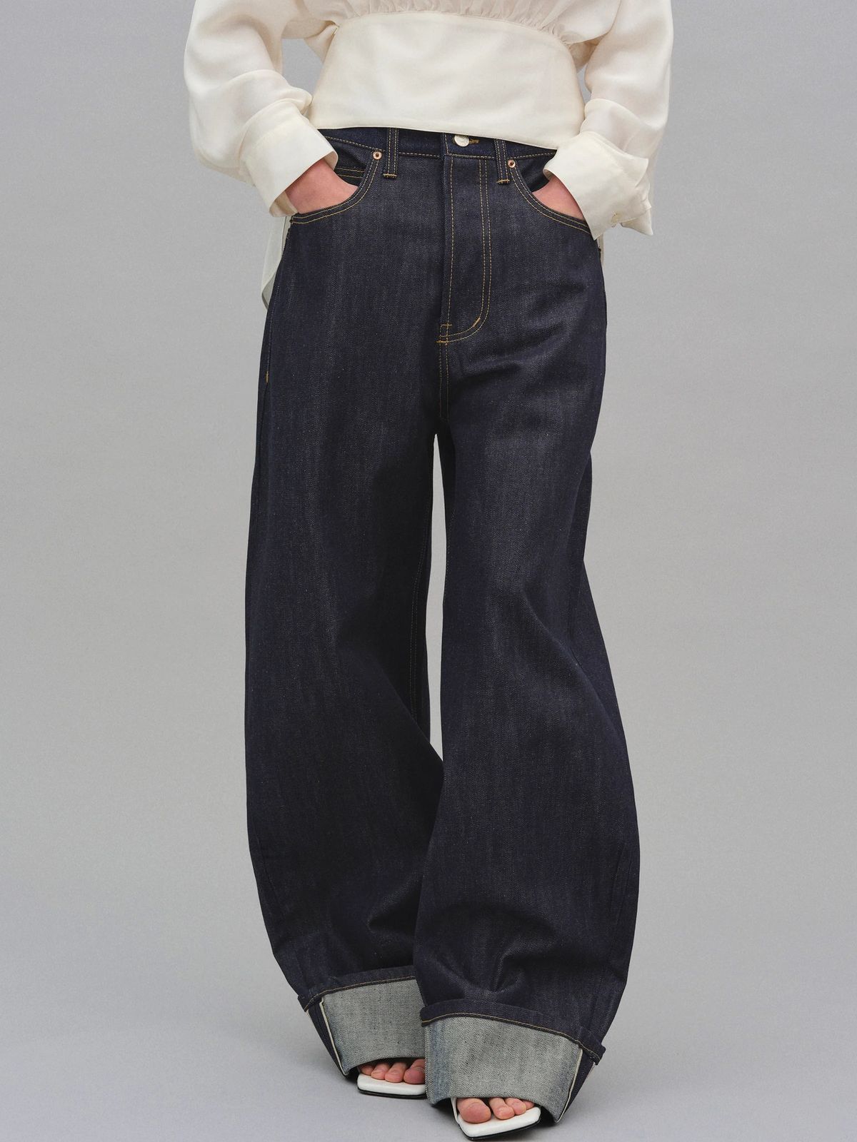 The Hourglass & Straight Set - Conjunto Denim Rígido Premium